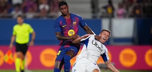 亚的比赛中, 从曼联弃儿 亚的比赛中, 从曼联弃儿