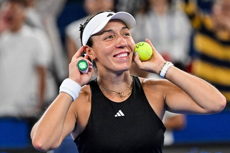 com, 巴伦卡, 半决赛对手